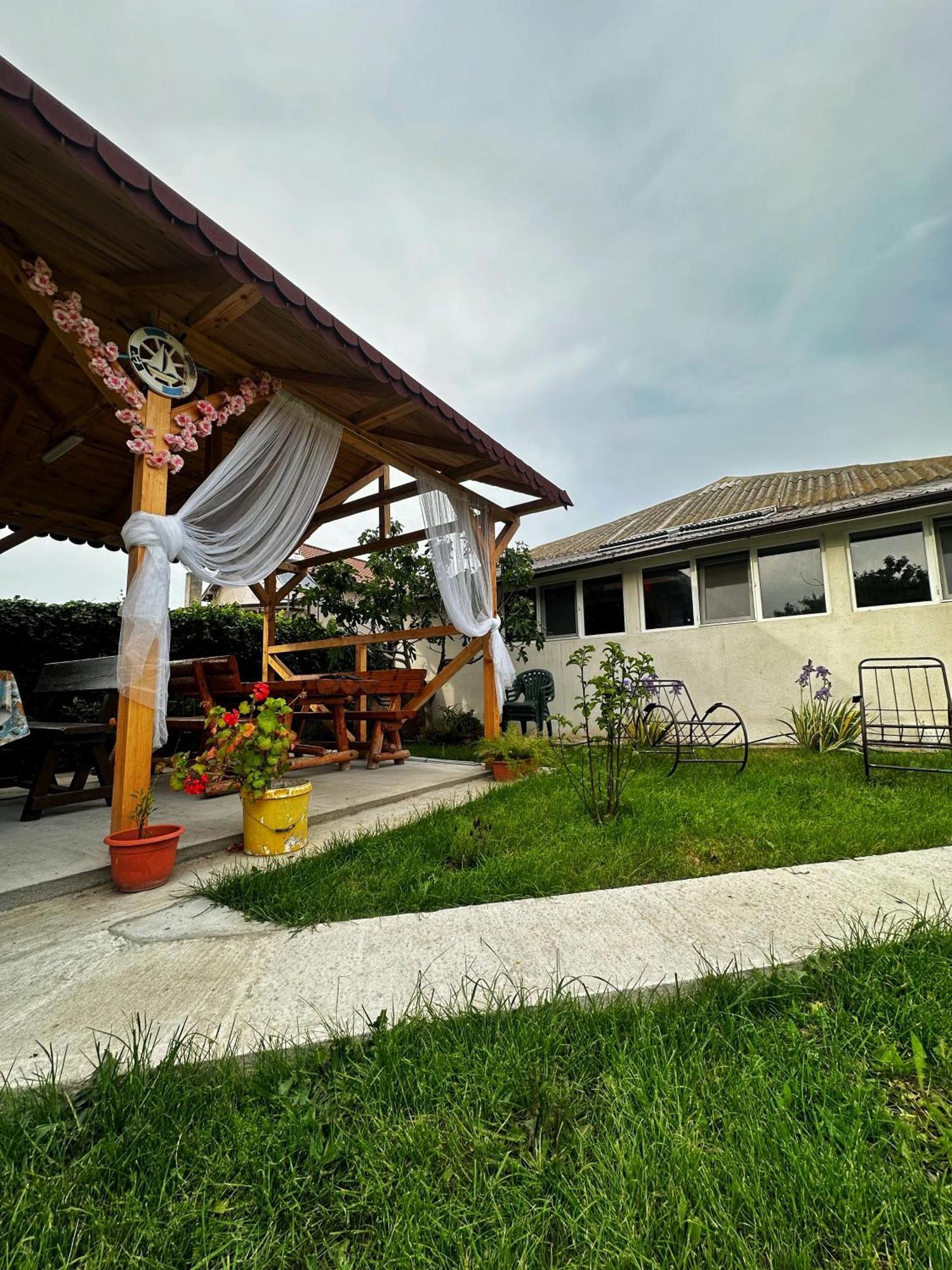 Hotel Casa Enka à Tuzla Extérieur photo