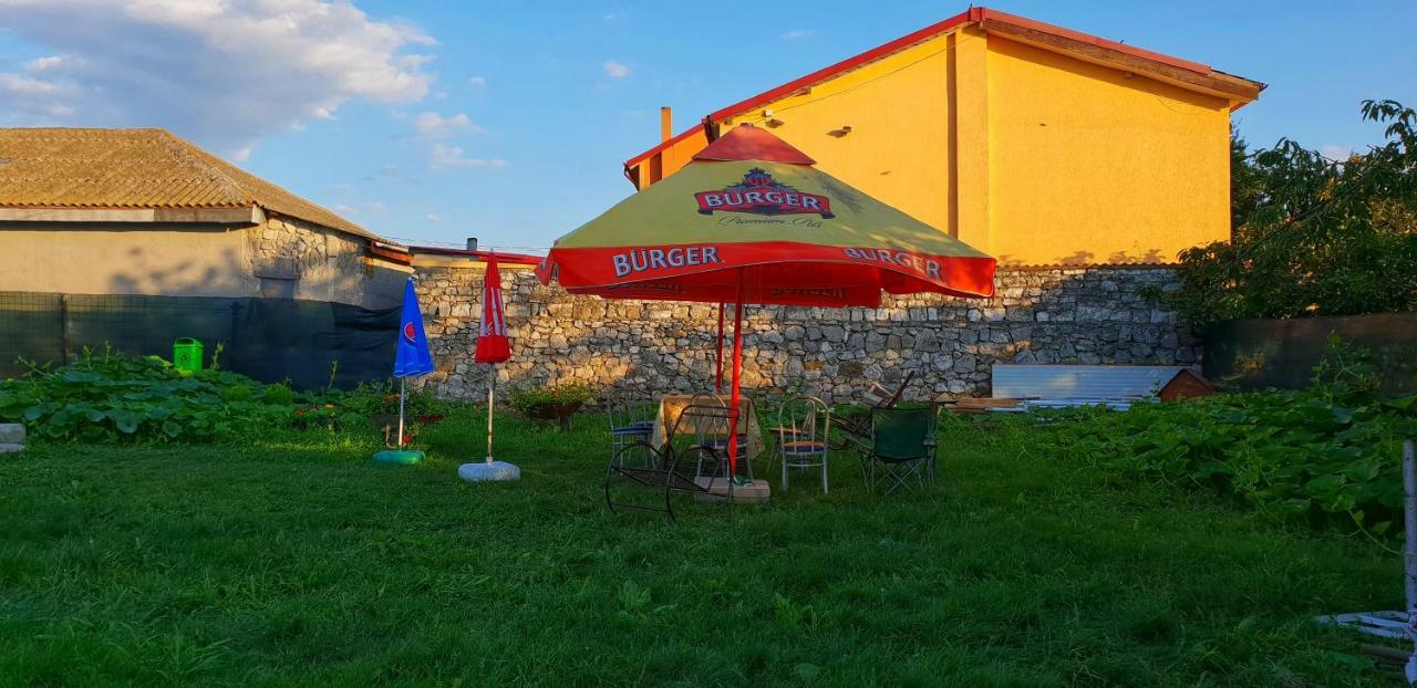 Hotel Casa Enka à Tuzla Extérieur photo